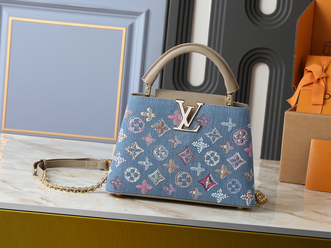 Louis Vuitton LV Classic Handbag Premium Canvas Model M14700 Gift Box Included Special Occasion Designer Bag